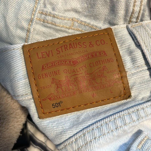 Levi’s 501 Distressed Light Wash Jean Shorts with red tab - Picture 9 of 14